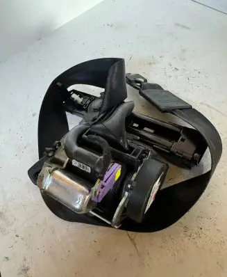Audi Q7 4L Front seatbelt 606727200