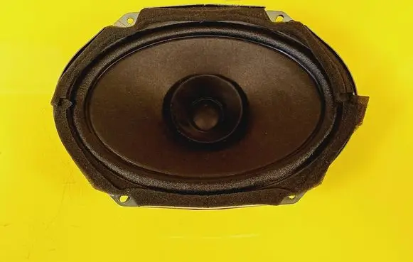 Mazda 5 Front door speaker C23566960
