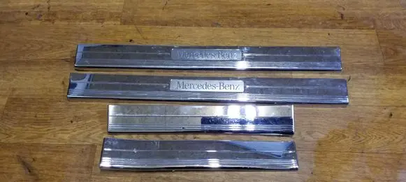 Other sill/pillar trim element