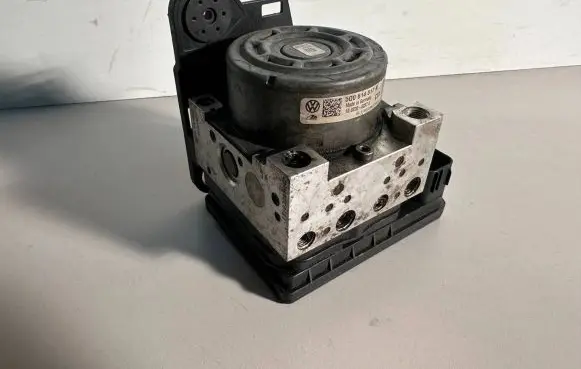 Volkswagen Polo V 6R ABS Pump 5Q0907379P 10062233241 10091543033