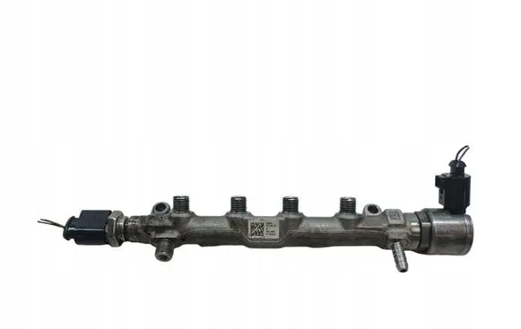 Skoda Octavia Mk4 Fuel main line pipe 05L089017