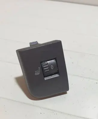 Volkswagen Phaeton Seat heating switch 3D0963563A