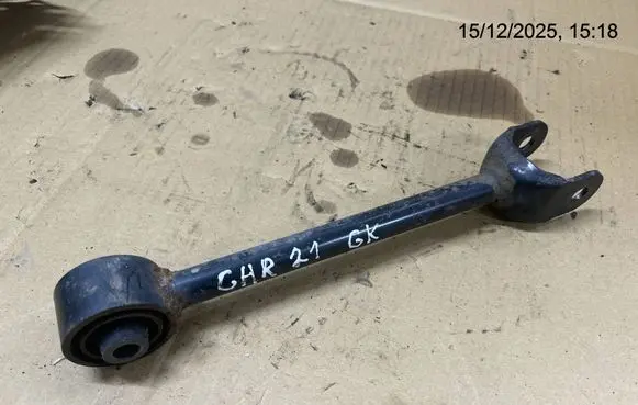 Toyota C-HR I Rear control arm