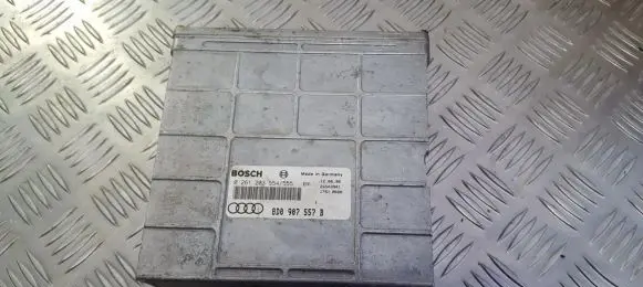 Audi A4 S4 B5 8D Engine control unit/module 8D0907557B 0261203554