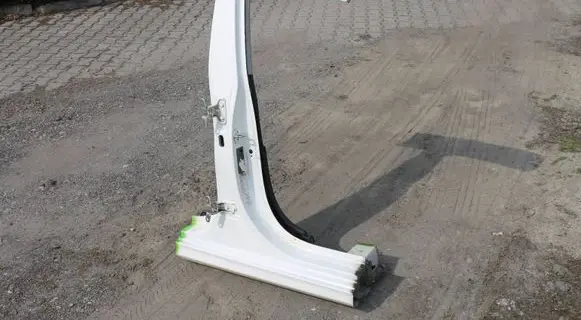 KIA Rio Pillar (middle) SLUPEKPAWYKIARIOIV