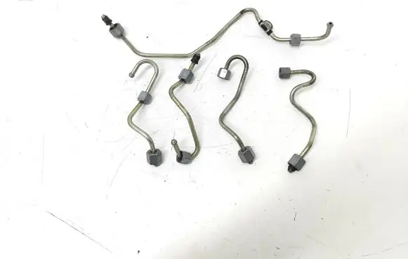 Renault Scenic III - Grand scenic III Fuel injector supply line/pipe 