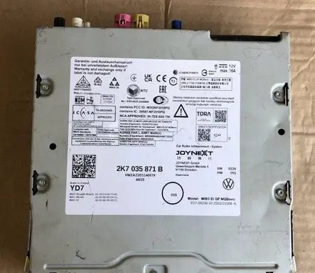 Volkswagen Caddy Navigation unit CD/DVD player 2K7035871B