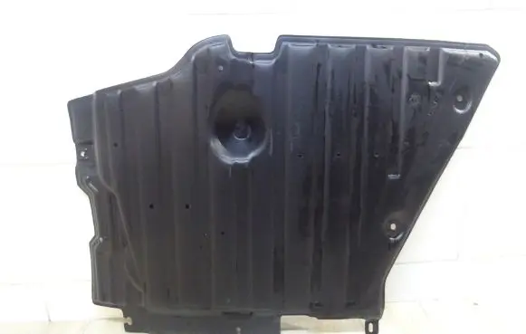 Ford Focus Front underbody cover/under tray JX6B9D183A