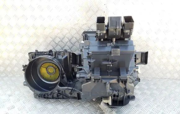 Audi Q3 F3 Interior heater climate box assembly housing 5WC816005D