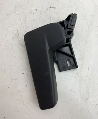 Volkswagen Golf VII Engine bonnet (hood) release handle 517823633B