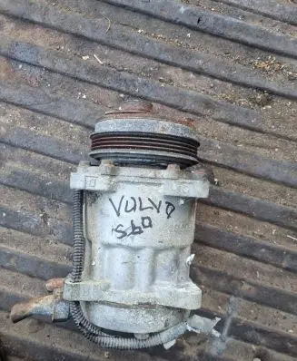 Volvo S60 Tire air pump compressor B70993