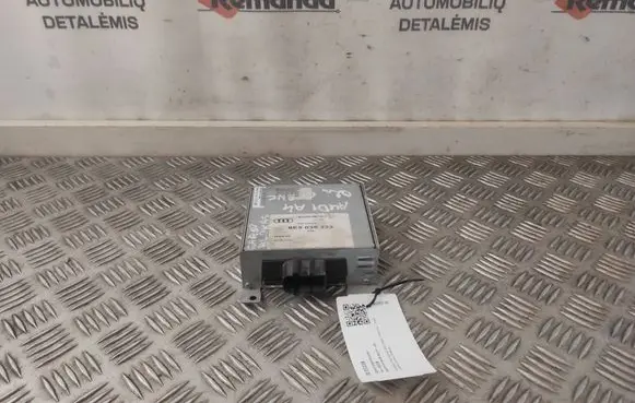 Audi A4 S4 B6 8E 8H Sound amplifier 8E5035223