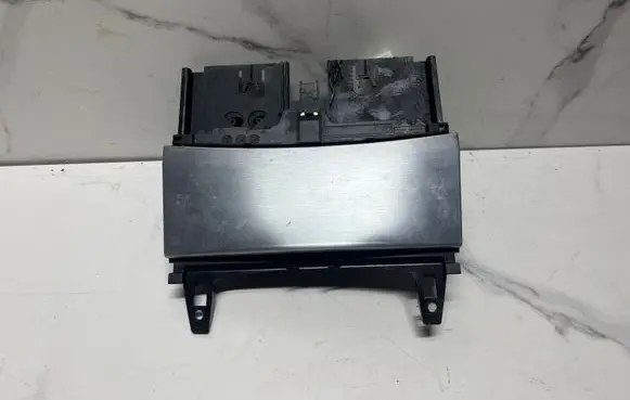 Mercedes-Benz C W204 Ashtray (front) A2046800179