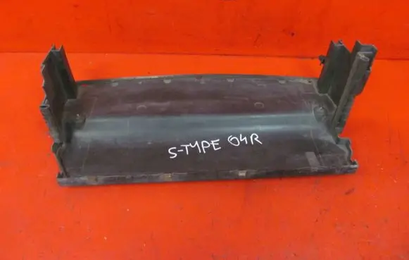 Jaguar S-Type Radiator trim 4R838A095BC