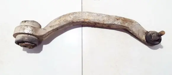Volkswagen PASSAT B5 Front lower control arm/wishbone 4d0407696j
