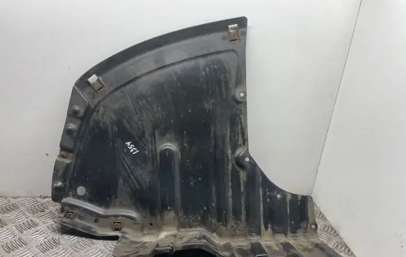 BMW 1 E82 E88 Fuel tank bottom protection 7166258