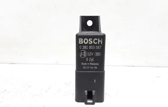 Glow plug pre-heat relay
