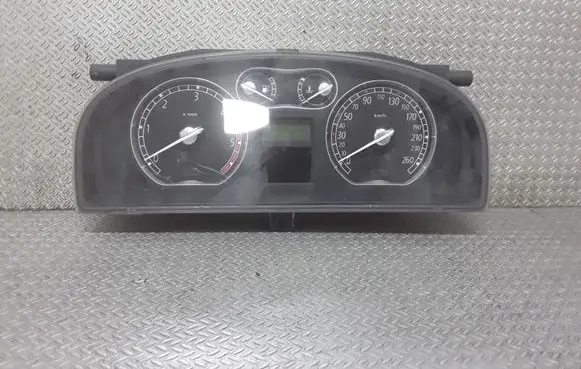 Renault Laguna II Speedometer (instrument cluster) 8200291334