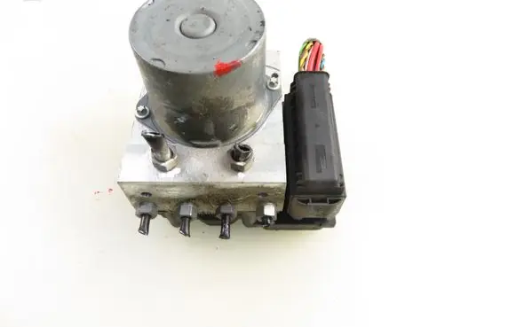 BMW X3 E83 ABS Pump 34513414791
