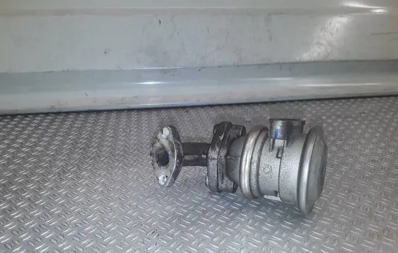 Audi A6 S6 C6 4F EGR valve 06e131101a