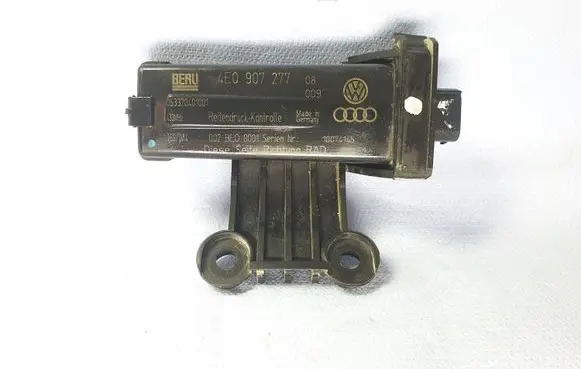 Audi A8 S8 D3 4E Tire pressure sensor 4E0907277