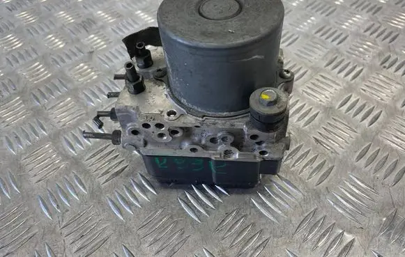 Mazda 6 ABS Pump GHR1437A0 1338000670