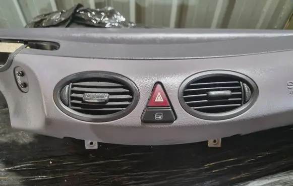 Mercedes-Benz A W168 Dashboard A1686805387