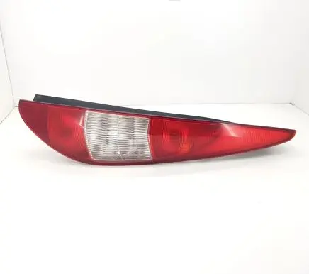 Ford Mondeo Mk III Rear/tail lights 1S7113404C
