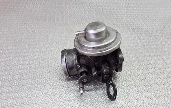 Audi A4 S4 B6 8E 8H EGR valve 038129637B