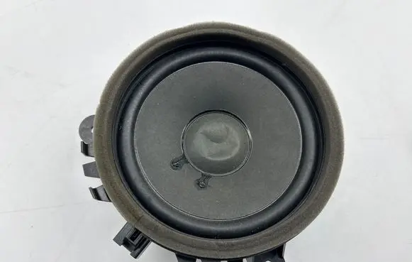 Volvo XC60 Front door speaker 30657445 M5XUG 10W14