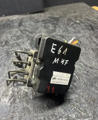 BMW 5 E60 E61 ABS Pump 6775732 6775730