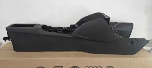 Audi Q2 - Center console 81B863241B4PK