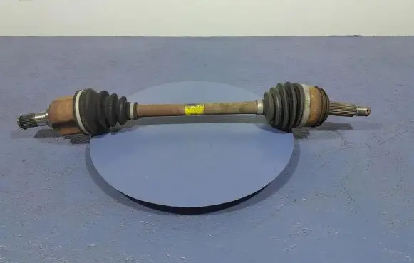 Hyundai Elantra Front driveshaft 49501-2H101