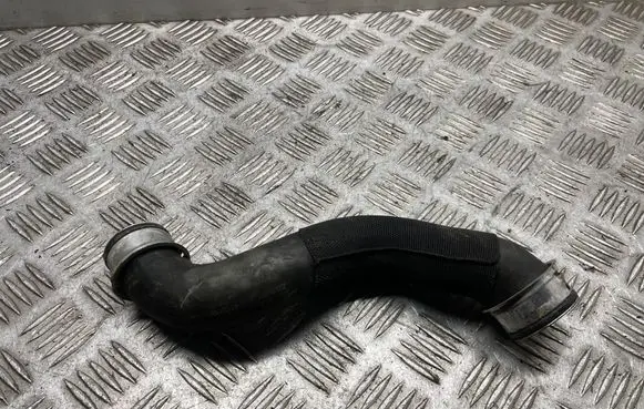 Mercedes-Benz C W204 Engine coolant pipe/hose A2125018282