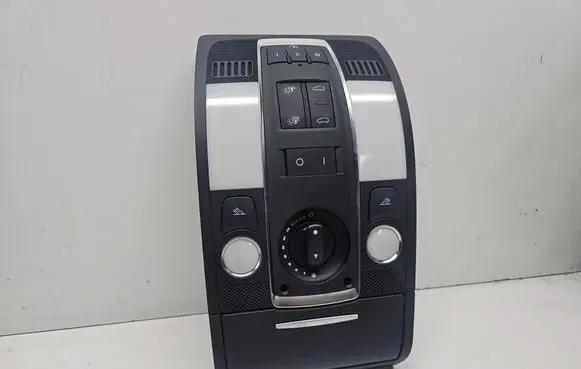 Audi Q7 4L Front seat light 4L0947135M