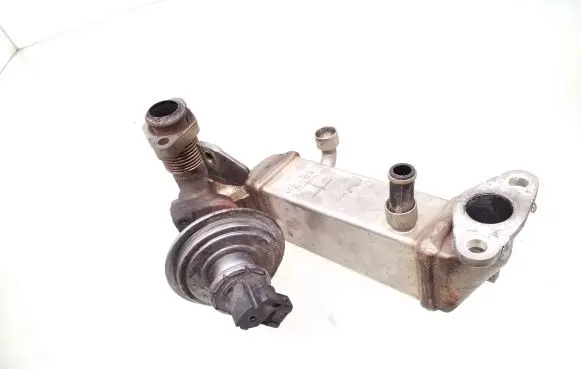 BMW 3 E90 E91 EGR valve 7801942 7800653