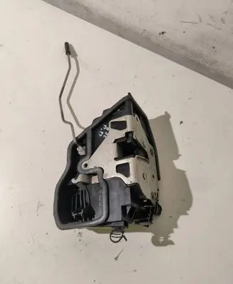 BMW X5 E70 Front door lock 7167072 A046998