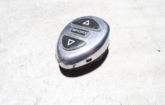 Citroen C5 Suspension ride height/mode switch 9633261277