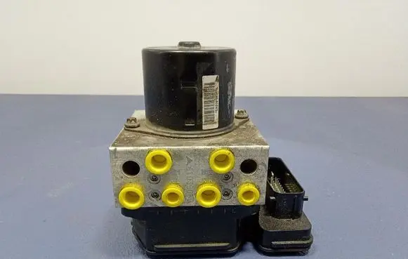 Opel Insignia A ABS Pump 22757649