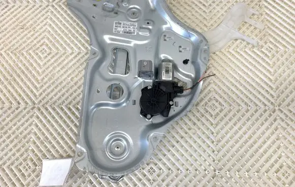 Hyundai ix35 Rear door window regulator with motor 834802Y010