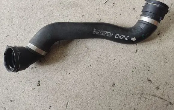 Mercedes-Benz C W205 Engine coolant pipe/hose A2055013182