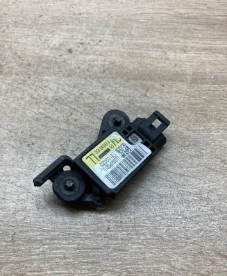 Opel Signum Airbag deployment crash/impact sensor 13102025