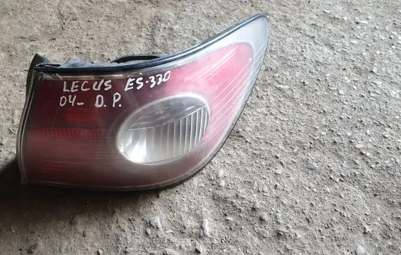 Lexus ES 250 - 300 - 330 Rear/tail lights