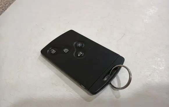 Renault Megane III Ignition key/card