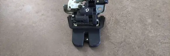 Audi Q5 SQ5 Tailgate/trunk/boot lock/catch/latch 8R0827505