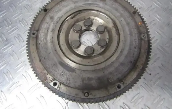 Volkswagen Golf V Flywheel r030105271d