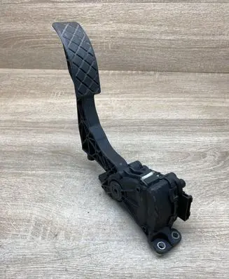 Seat Leon (1M) Accelerator throttle pedal 6Q1721503B 6PV008495