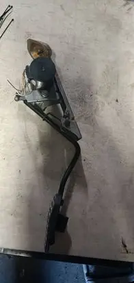 Nissan Almera N16 Accelerator throttle pedal 0281002425