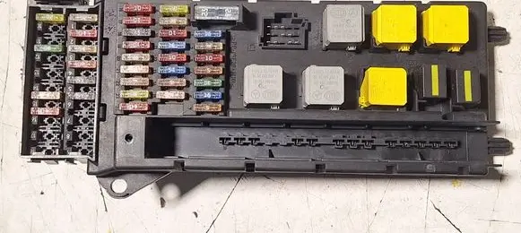 Mercedes-Benz Sprinter W906 Fuse module A9065454301 08232012 5B0UJ0107