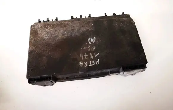 Renault Scenic III - Grand scenic III Fuse box cover 13125865